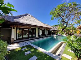 The Maya Seminyak Villas