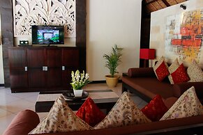 The Maya Seminyak Villas