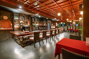 The Maya Seminyak Villas