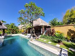 The Maya Seminyak Villas