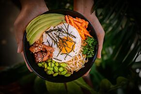 The Maya Seminyak Villas