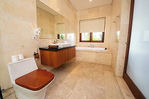 Bali Ayu Hotel And Villas