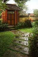 Bali Ayu Hotel And Villas