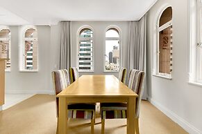 The Manor Apartment Hotel