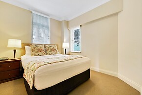 The Manor Apartment Hotel