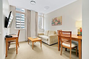 The Manor Apartment Hotel