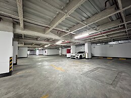 Le Parc Hotel, Beyond Stars