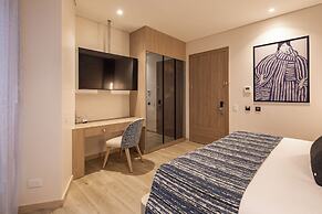 Le Parc Hotel, Beyond Stars