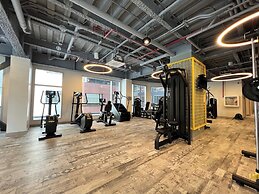 Le Parc Hotel, Beyond Stars