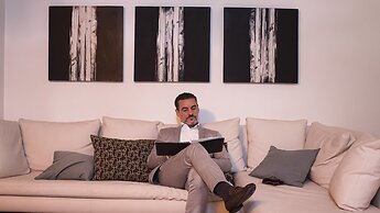 Le Parc Hotel, Beyond Stars