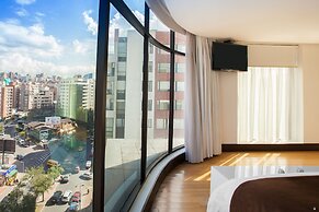 Le Parc Hotel, Beyond Stars
