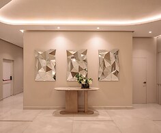 Le Parc Hotel, Beyond Stars