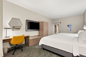 Holiday Inn Express Hotel & Suites Lincoln by IHG