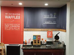 Hampton Inn & Suites Dayton-Airport