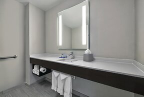 Holiday Inn Express Hotel & Suites Kansas City - Grandview by IHG