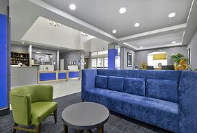 Holiday Inn Express Hotel & Suites Kansas City - Grandview by IHG