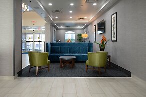 Holiday Inn Express Hotel & Suites Kansas City - Grandview by IHG