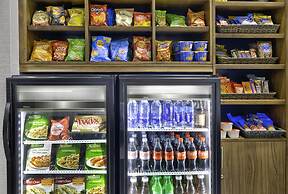 Holiday Inn Express Hotel & Suites Kansas City - Grandview by IHG