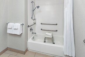 Holiday Inn Express Hotel & Suites Chicago South Lansing, an IHG Hotel