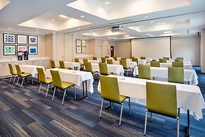 Holiday Inn Express & Suites Rochester Webster by IHG