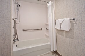 Holiday Inn Express & Suites Rochester Webster by IHG