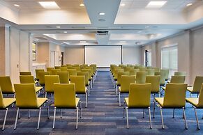 Holiday Inn Express & Suites Rochester Webster by IHG