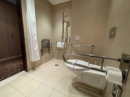 Holiday Inn Resort Warszawa Józefów**** by IHG