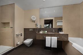 Holiday Inn Resort Warszawa Józefów**** by IHG