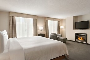 Embassy Suites Montréal by Hilton