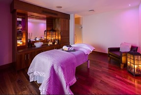 Shearwater Hotel & Spa