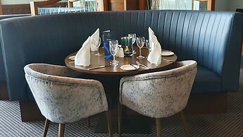 Shearwater Hotel & Spa