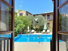 Eveleos Country House