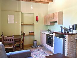 Eveleos Country House