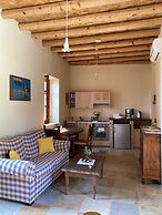 Eveleos Country House