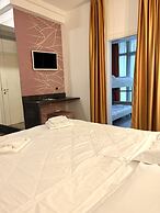 Hotel Joli