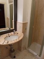 Hotel Joli