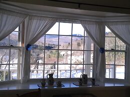Deerhill Inn