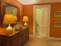 Deerhill Inn