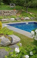 Deerhill Inn