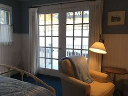 Deerhill Inn