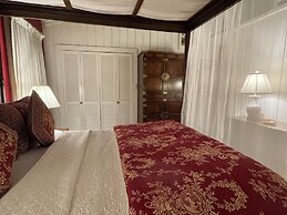 Deerhill Inn