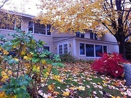 Deerhill Inn