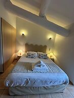 Mas des Romarins, The Originals Relais