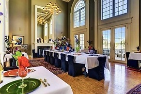 Claremont Inn & Winery