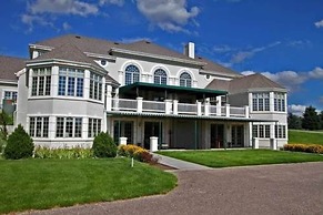 Claremont Inn & Winery