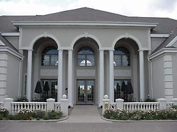Claremont Inn & Winery