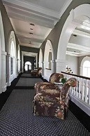 Claremont Inn & Winery