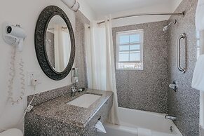 Sea Air Inn & Suites - Downtown - Restaurant Row