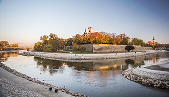ibis Gyor