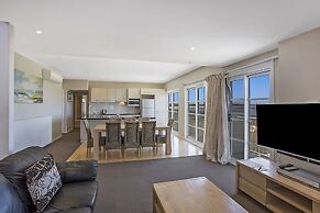 Deep Blue Hotel & Hot Springs